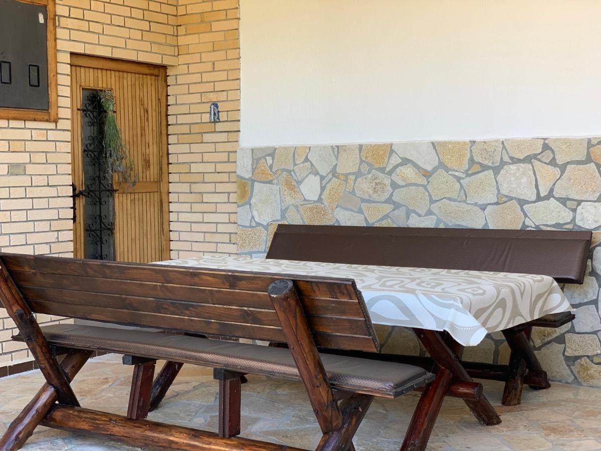 אולסינץ' Holiday Home Bratica מראה חיצוני תמונה