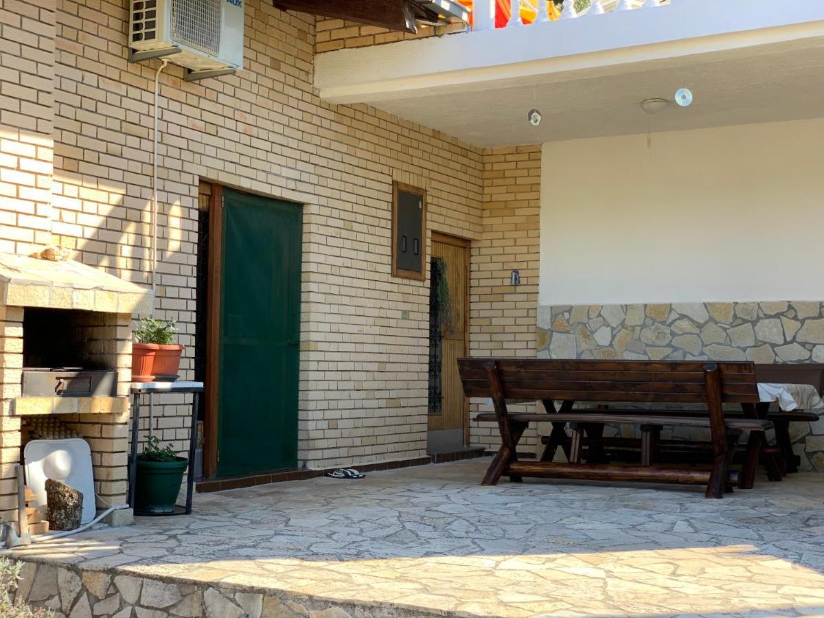 אולסינץ' Holiday Home Bratica מראה חיצוני תמונה