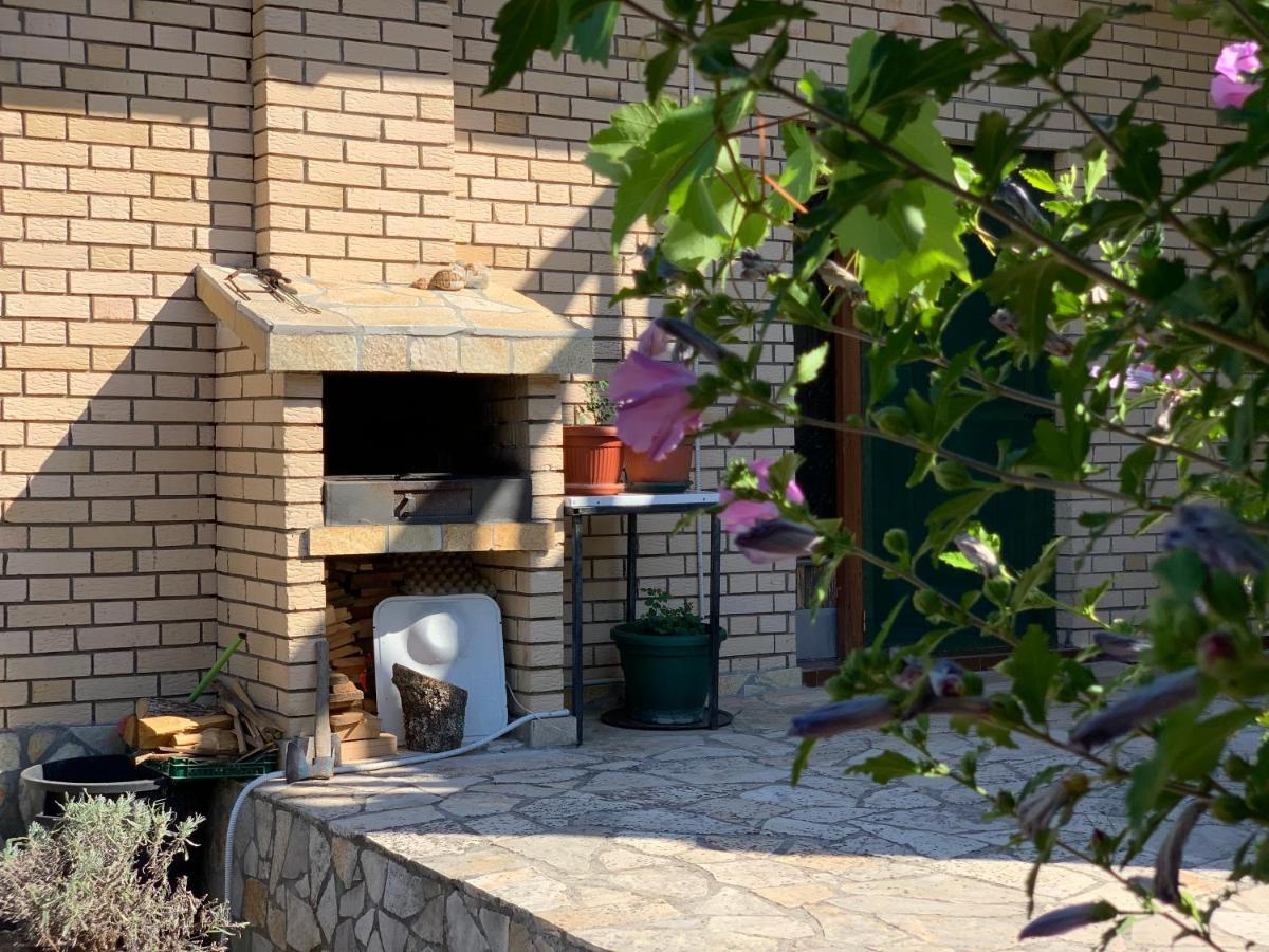 אולסינץ' Holiday Home Bratica מראה חיצוני תמונה